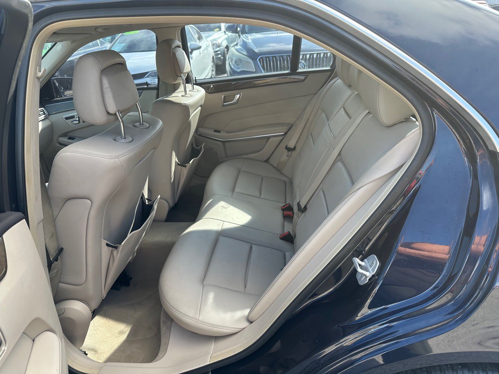 2014 Mercedes-Benz E-Class Image 15