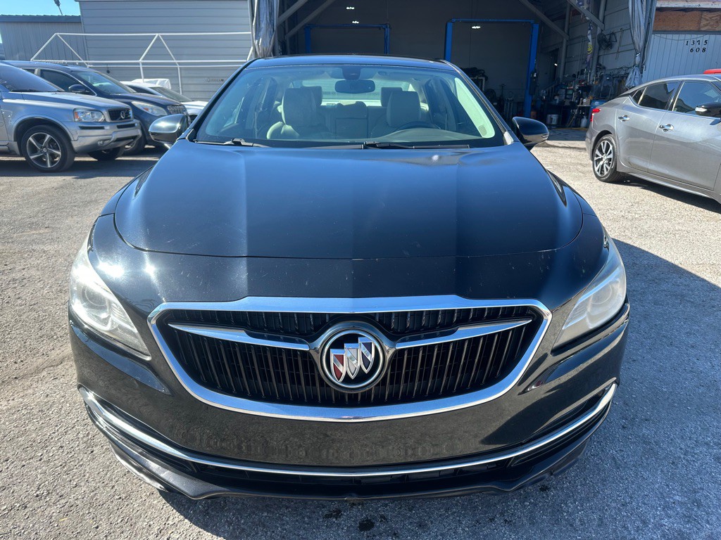 2017 Buick Lacrosse Image 2