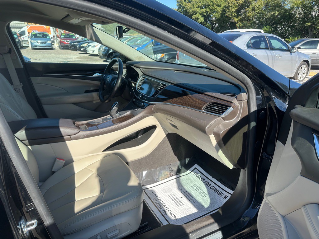 2017 Buick Lacrosse Image 12