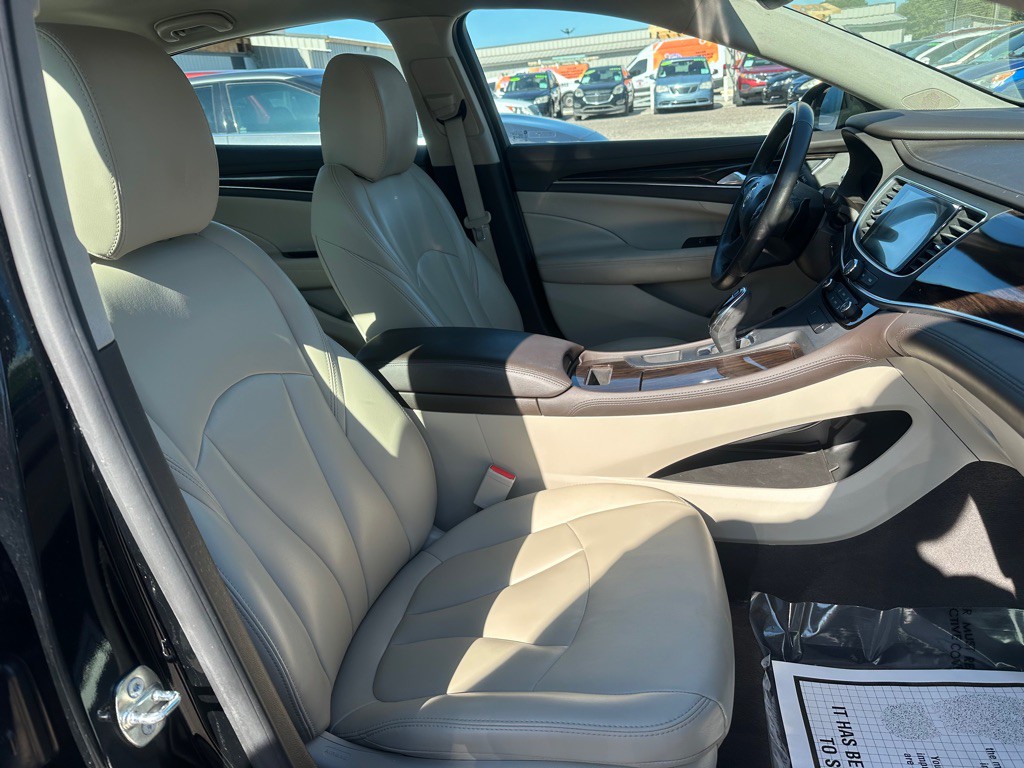 2017 Buick Lacrosse Image 13