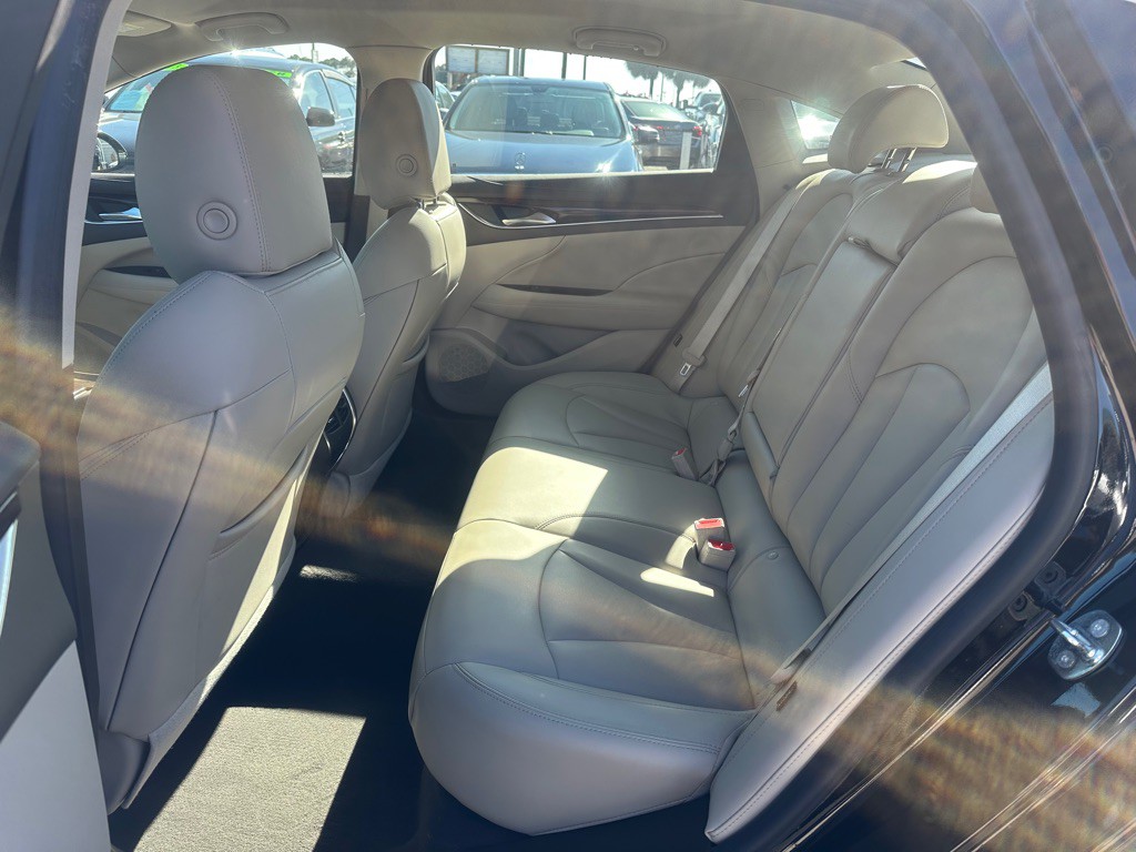 2017 Buick Lacrosse Image 15