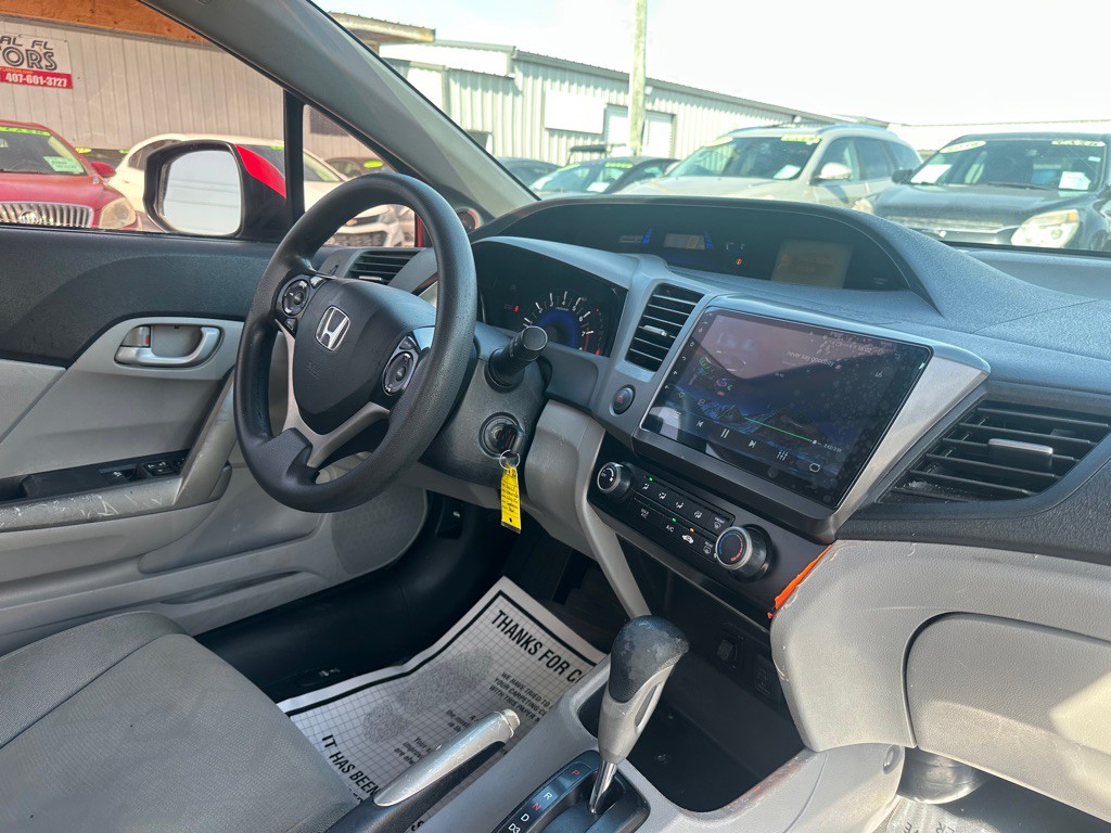 2012 Honda Civic Image 8
