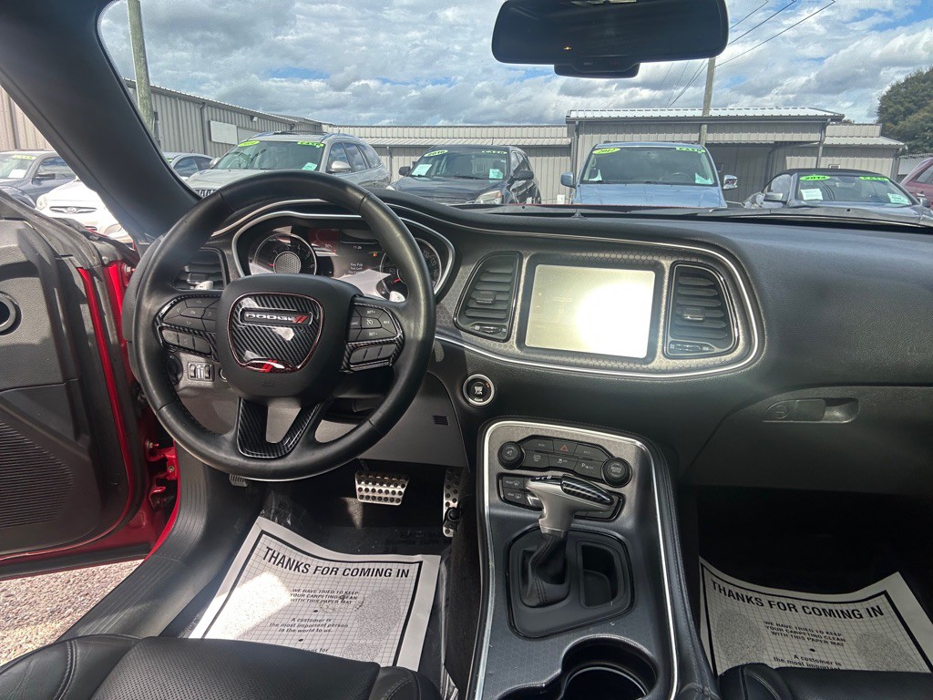 2015 Dodge Challenger Image 9