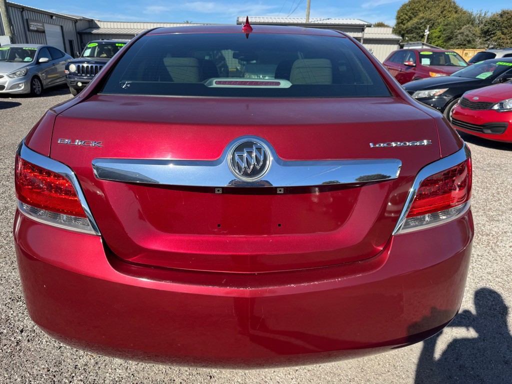 2010 Buick Lacrosse Image 5