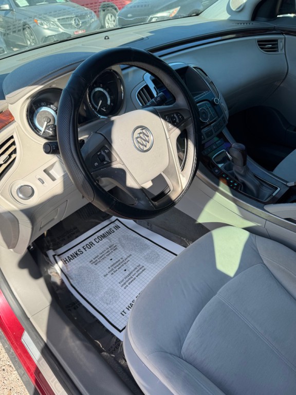 2010 Buick Lacrosse Image 8