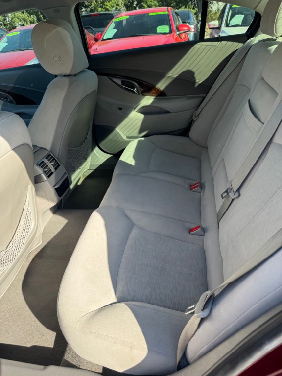 2010 Buick Lacrosse Image 12