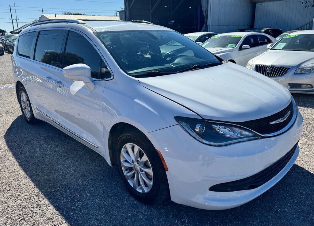 2019 Chrysler Pacifica Image 5