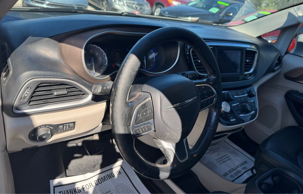 2019 Chrysler Pacifica Image 7