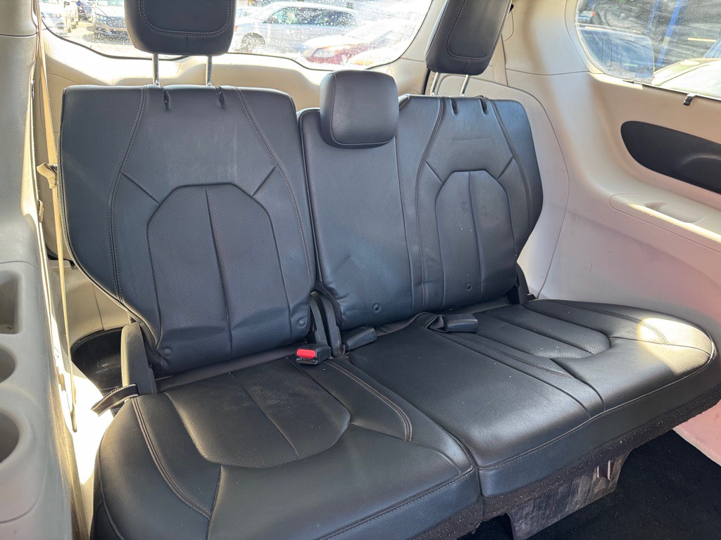 2019 Chrysler Pacifica Image 10