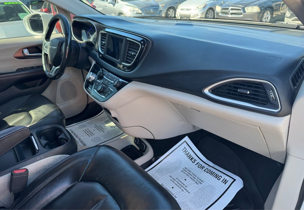 2019 Chrysler Pacifica Image 13
