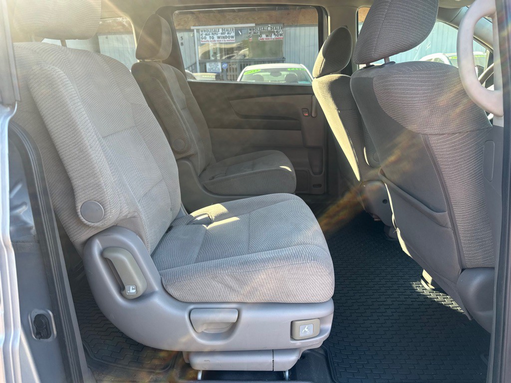 2012 Honda Odyssey Image 13