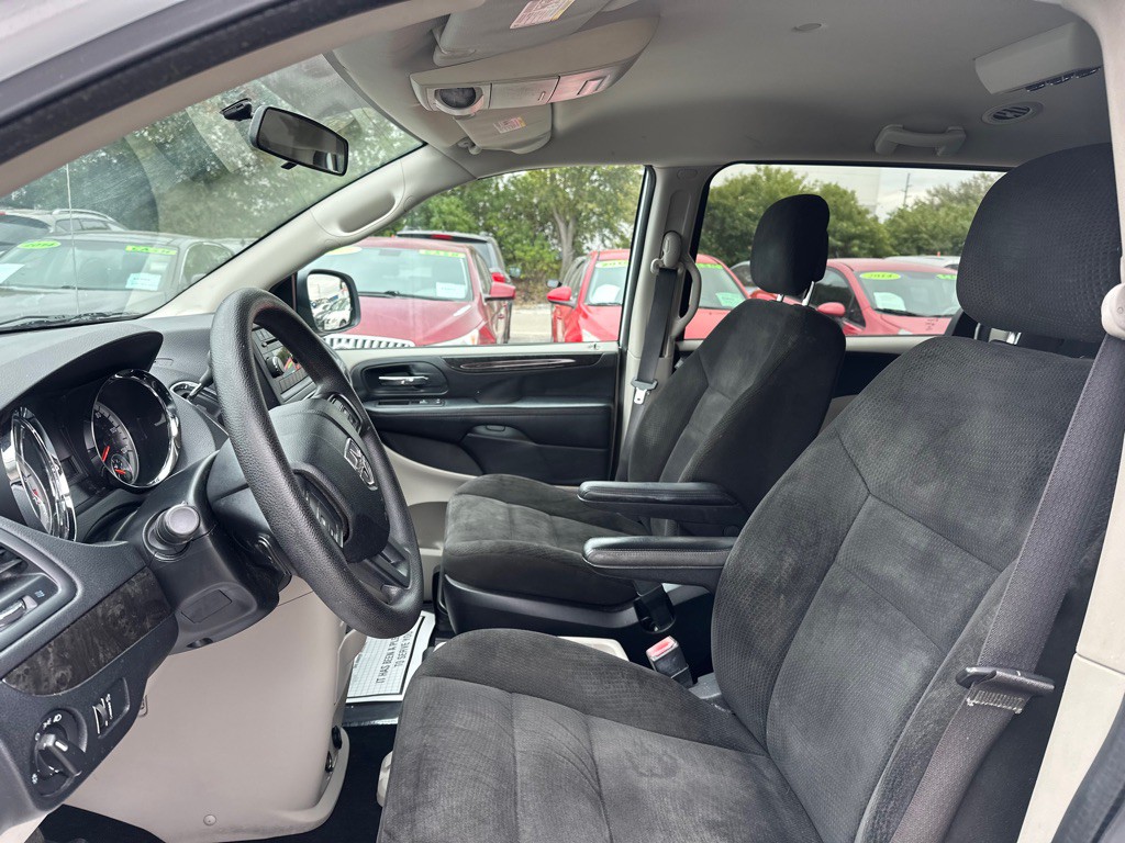 2016 Dodge Grand Caravan Image 10