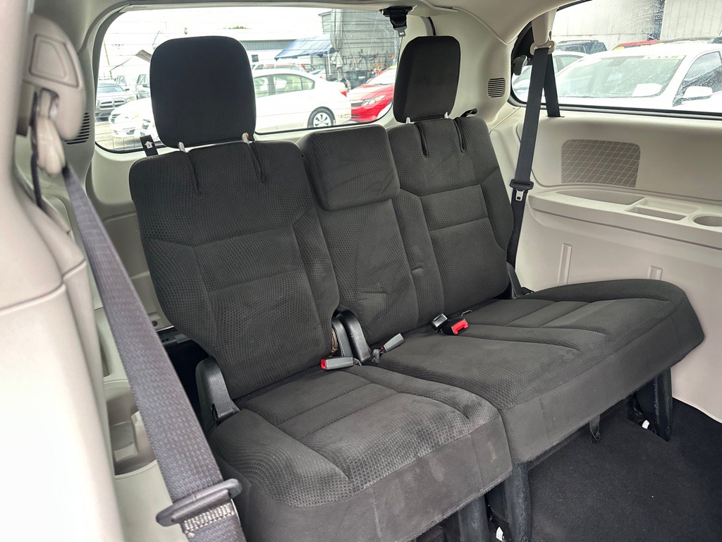 2016 Dodge Grand Caravan Image 16