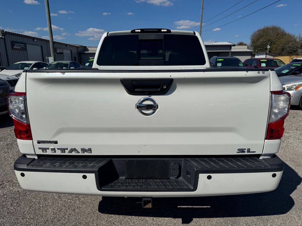 2018 Nissan Titan Image 4