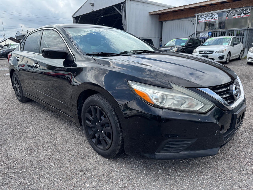 2017 Nissan Altima Image 3