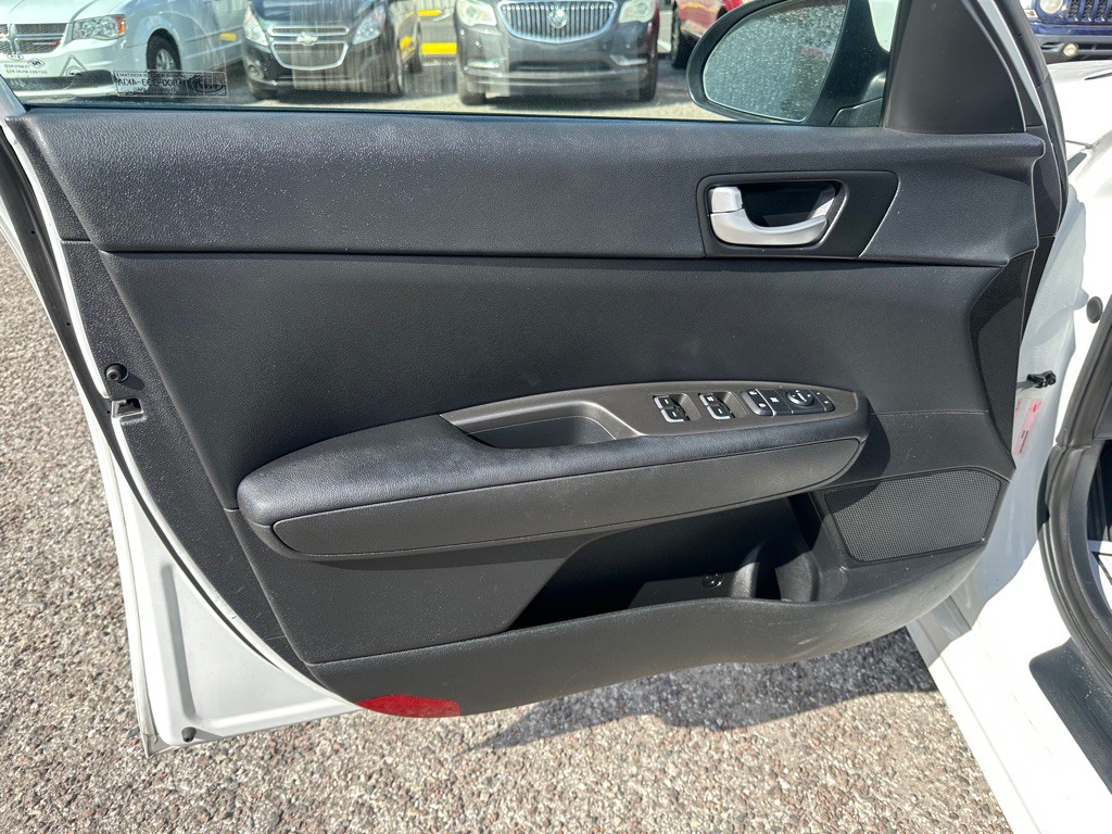 2016 Kia Optima Image 11