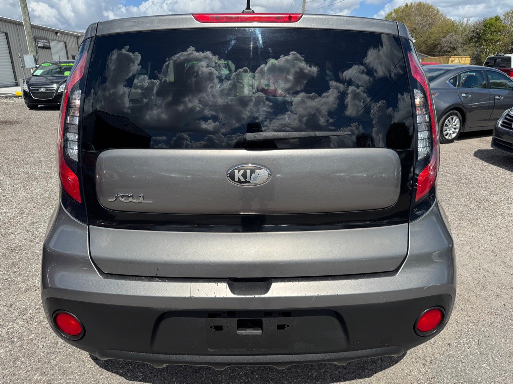 2017 Kia Soul Image 5