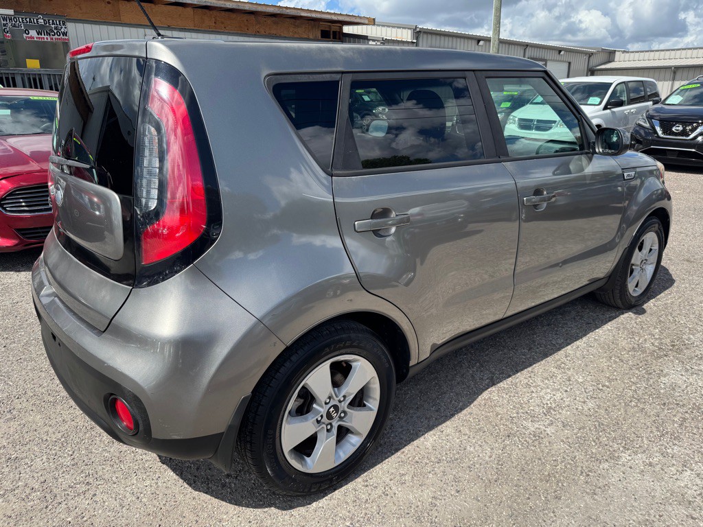 2017 Kia Soul Image 6