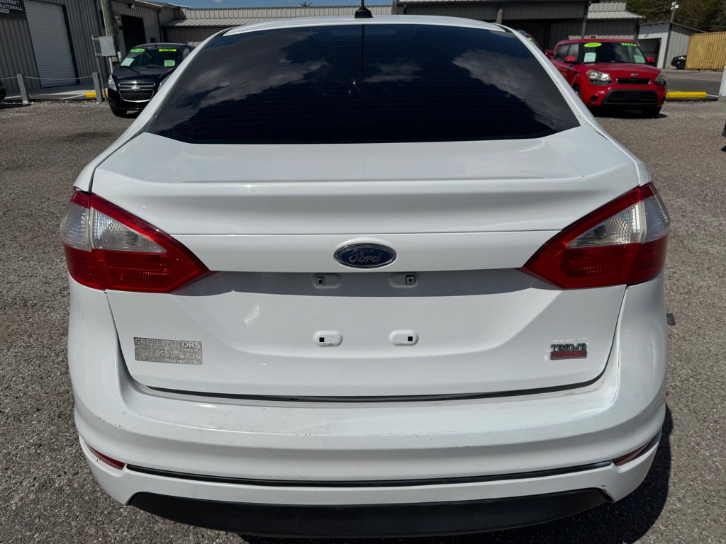 2017 Ford Fiesta Image 6