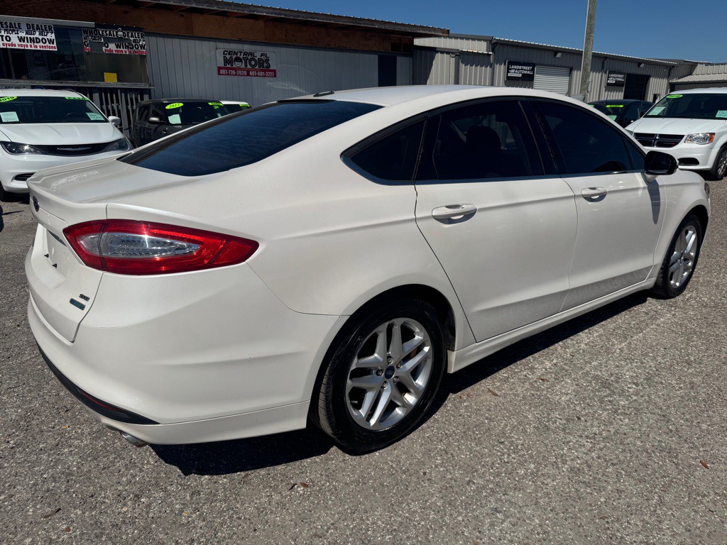 2013 Ford Fusion Image 5