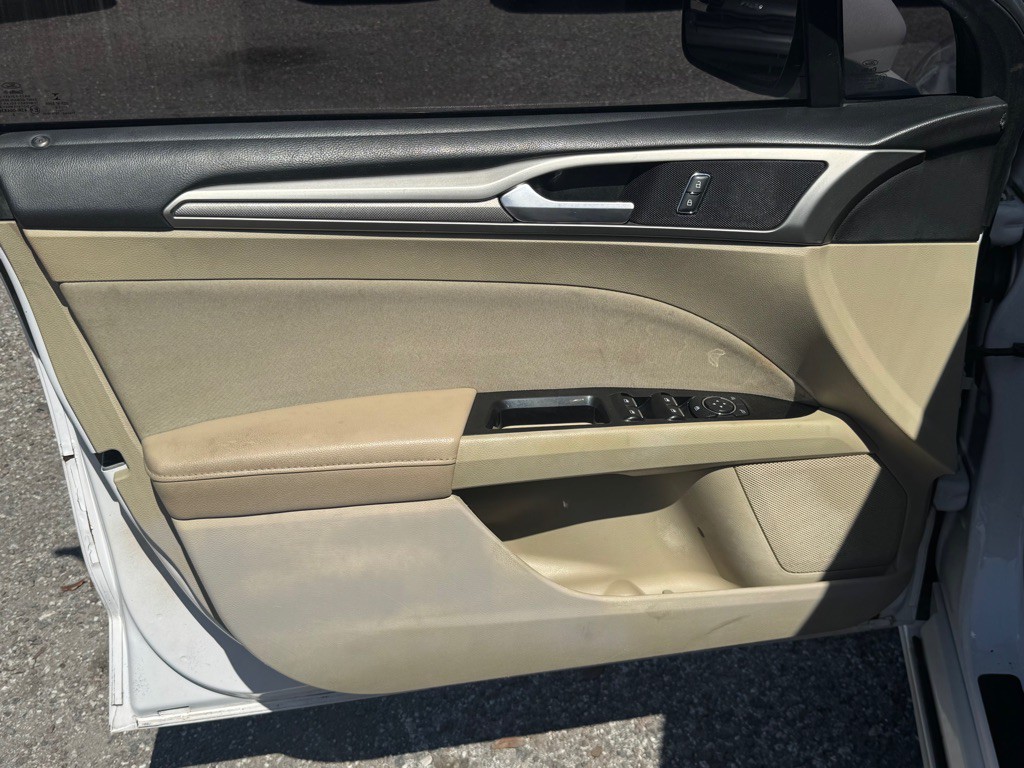 2013 Ford Fusion Image 13