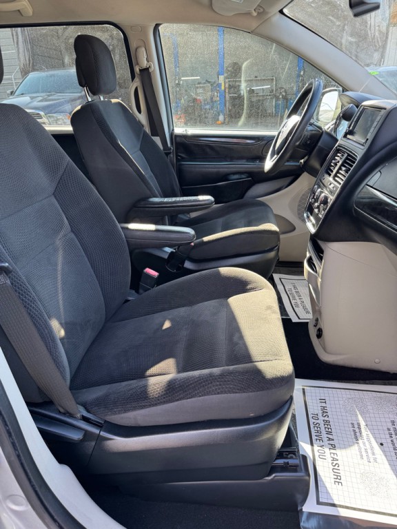 2018 Dodge Grand Caravan Image 9