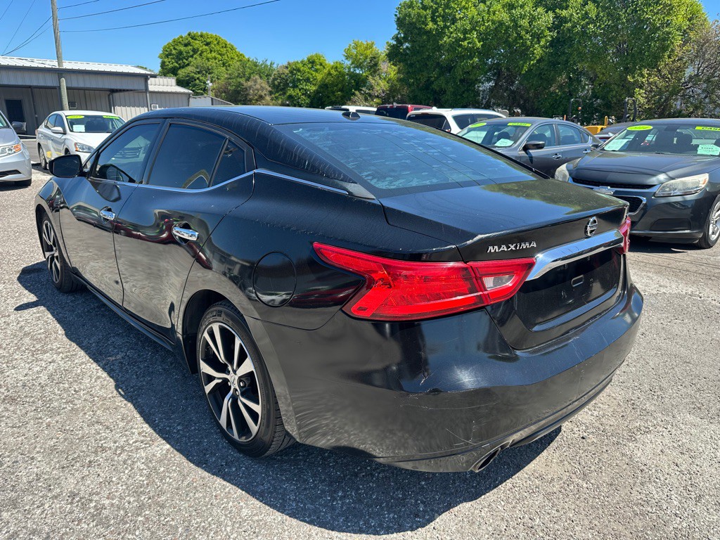2017 Nissan Maxima Image 4
