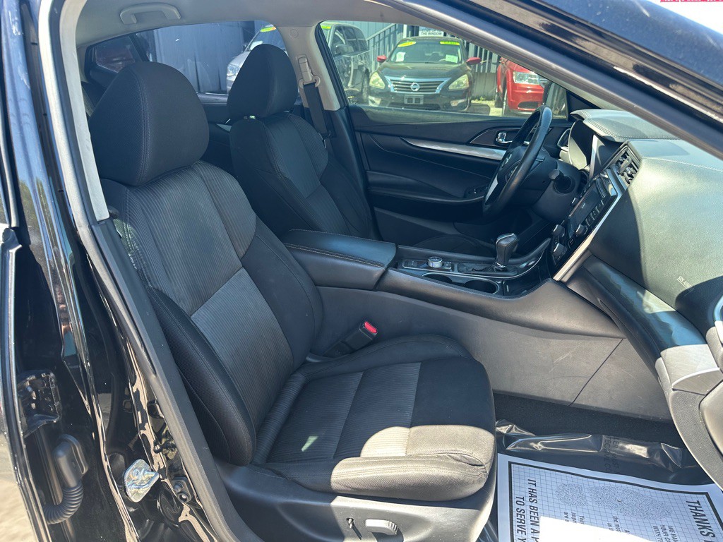 2017 Nissan Maxima Image 13