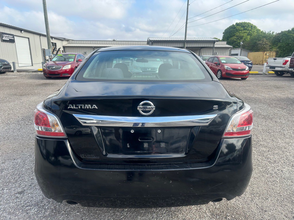 2015 Nissan Altima Image 5