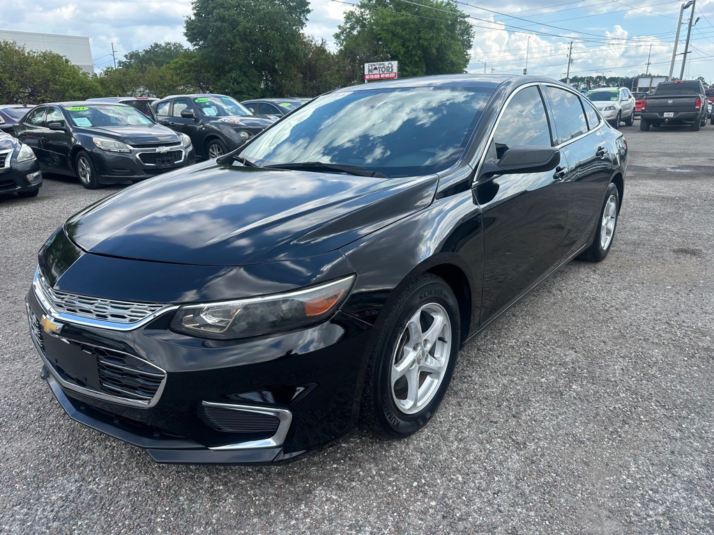 2017 Chevrolet Malibu Image 3