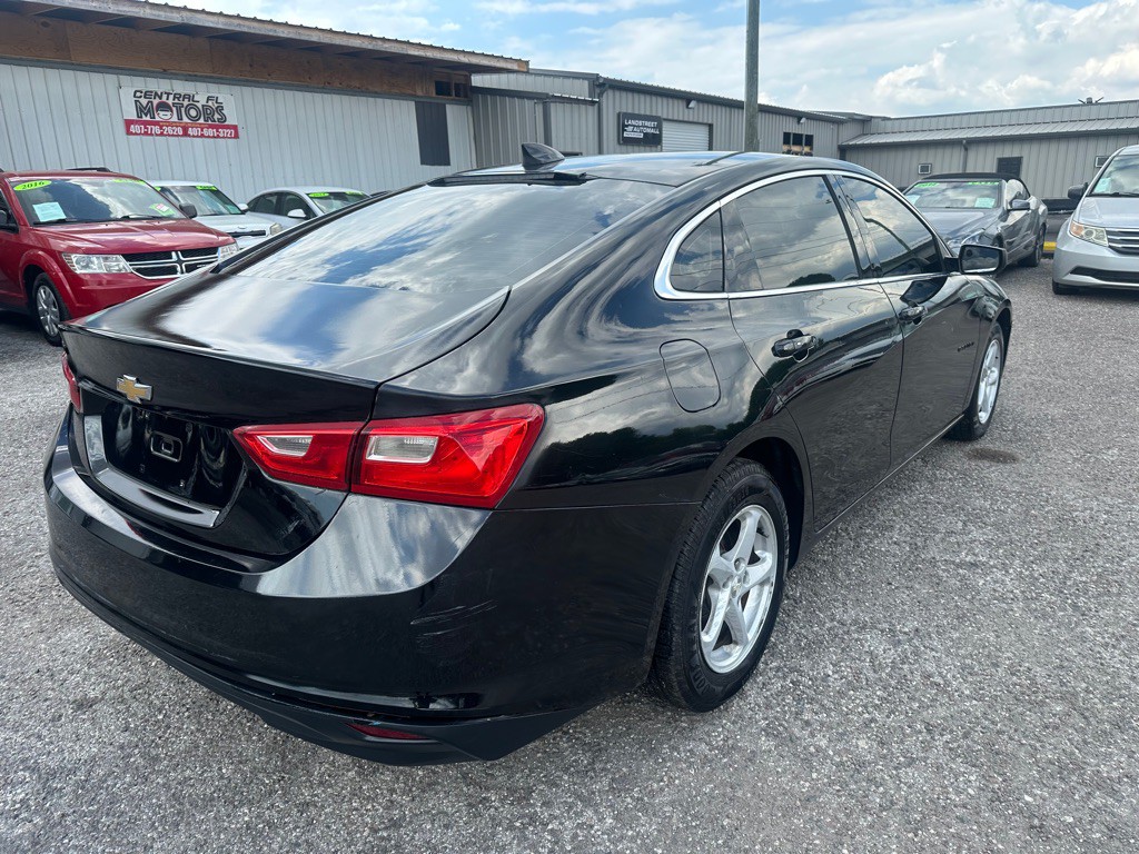 2017 Chevrolet Malibu Image 6