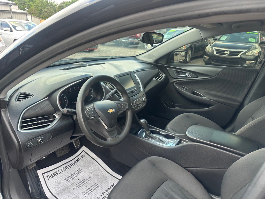 2017 Chevrolet Malibu Image 7