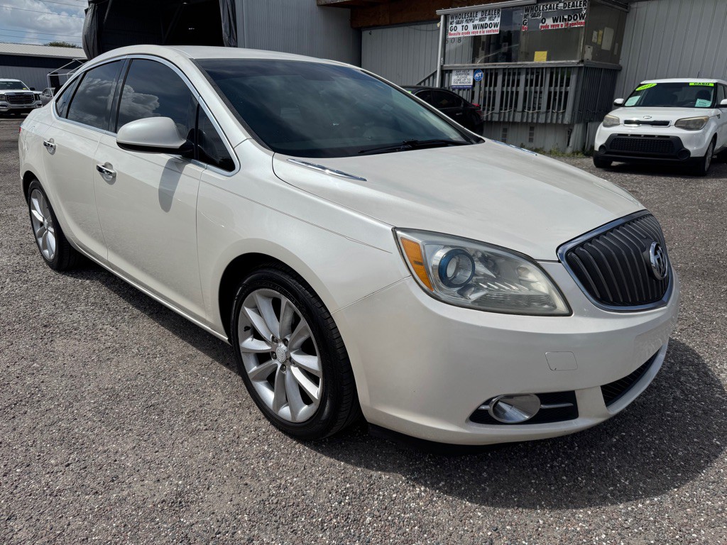 2013 Buick Verano Image 1