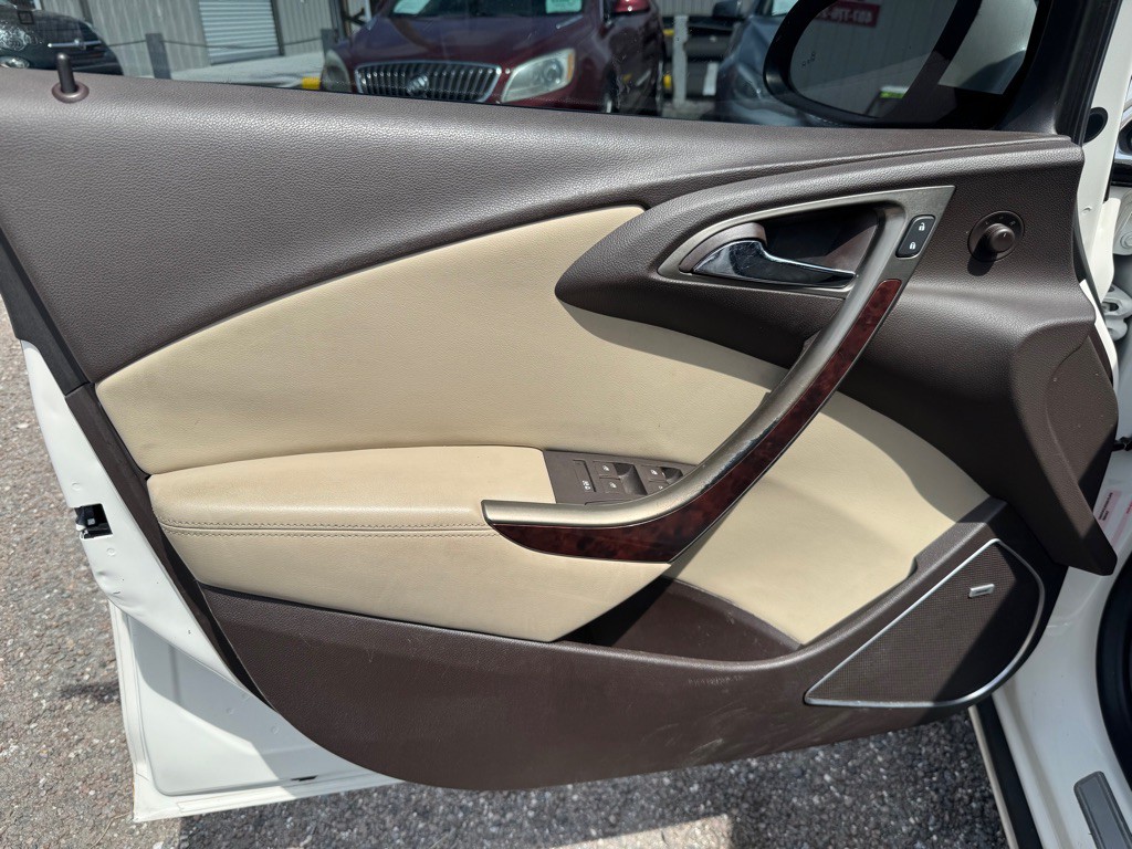 2013 Buick Verano Image 13