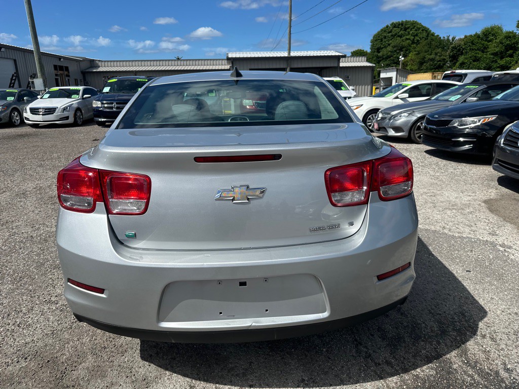 2015 Chevrolet Malibu Image 5