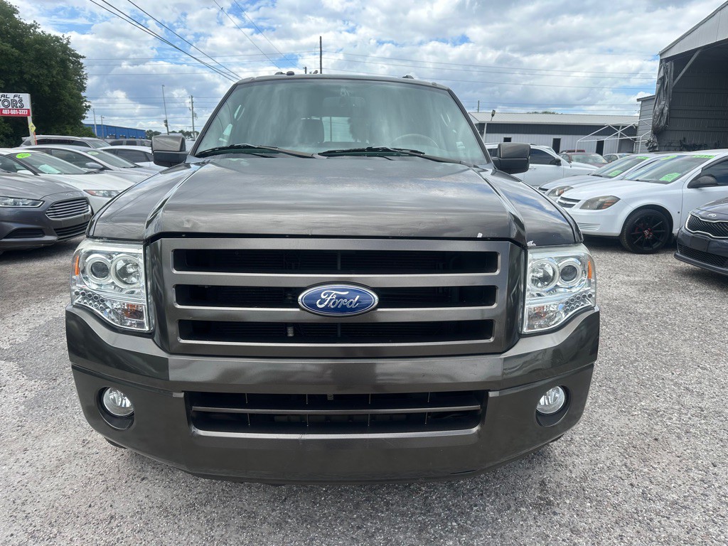 2008 Ford Expedition Image 2