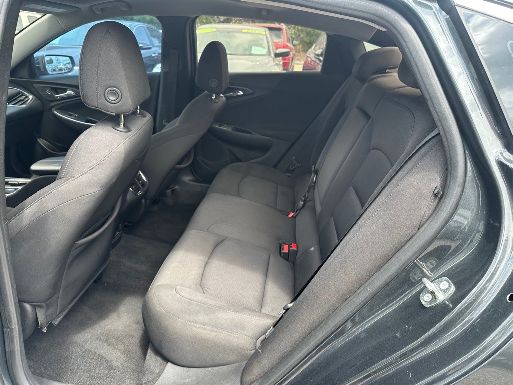 2018 Chevrolet Malibu Image 15