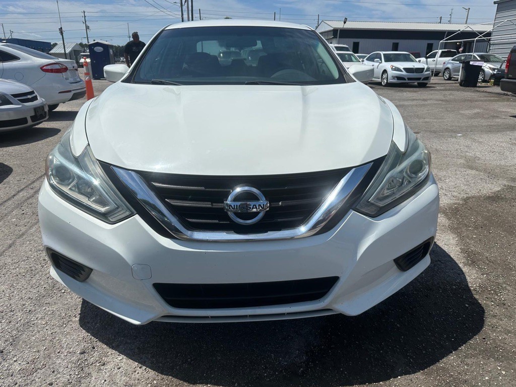 2018 Nissan Altima Image 3
