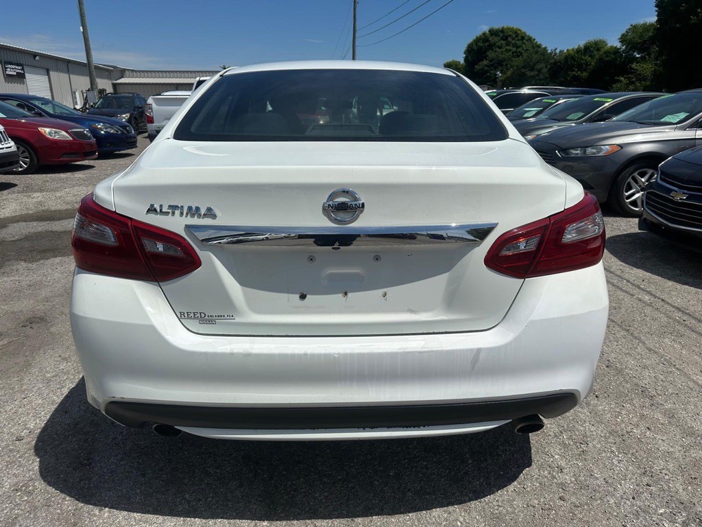2018 Nissan Altima Image 5
