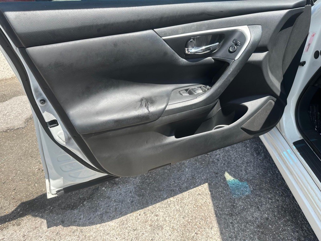 2018 Nissan Altima Image 11