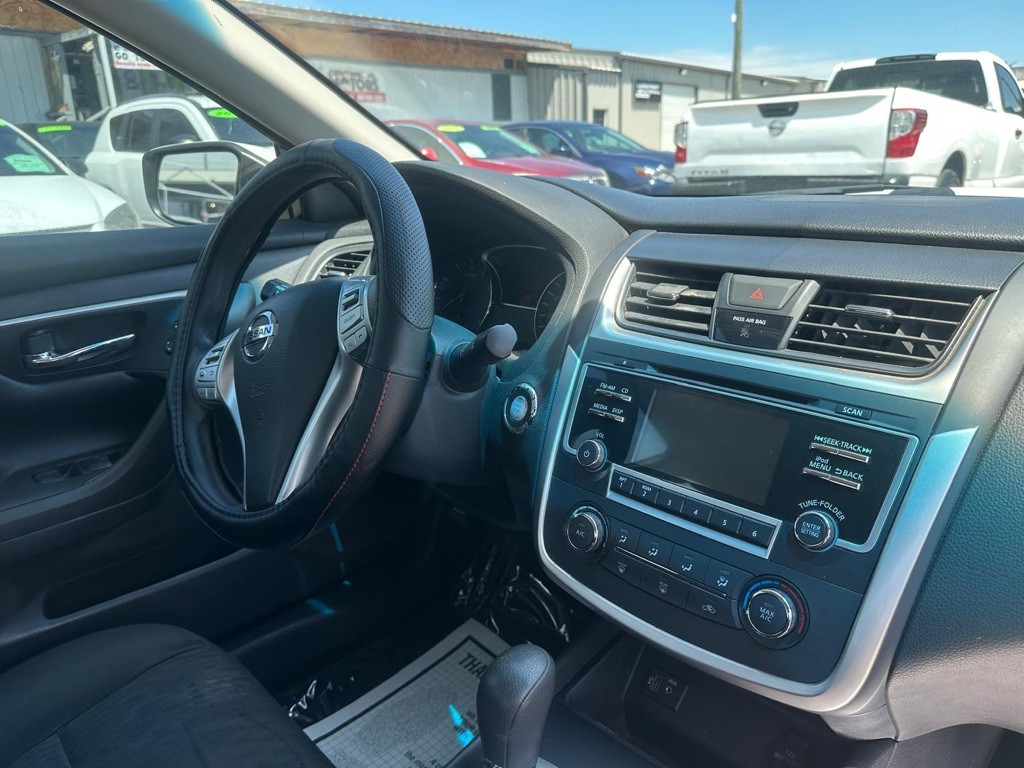 2018 Nissan Altima Image 12