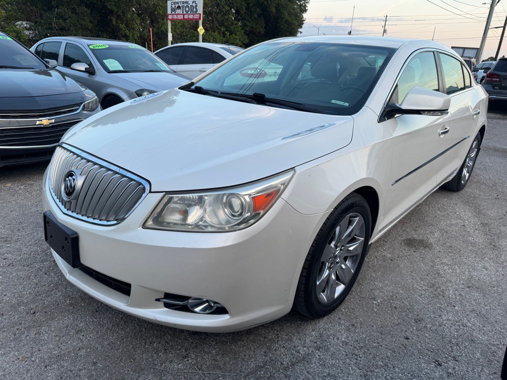 2011 Buick Lacrosse Image 2