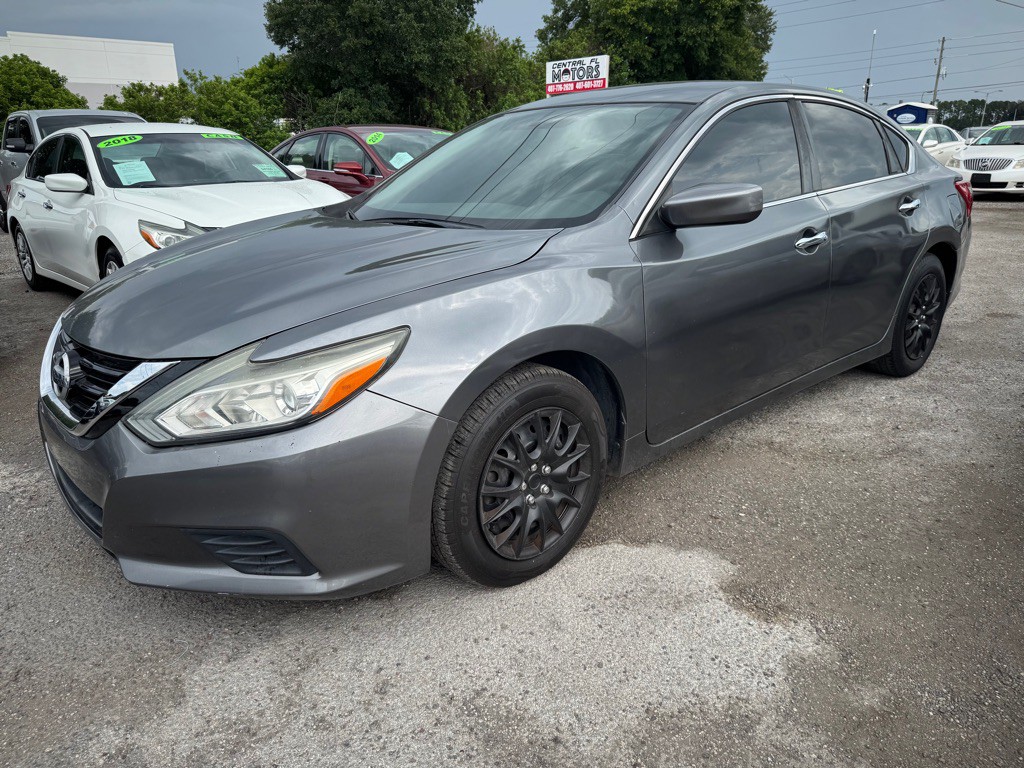 2017 Nissan Altima Image 1