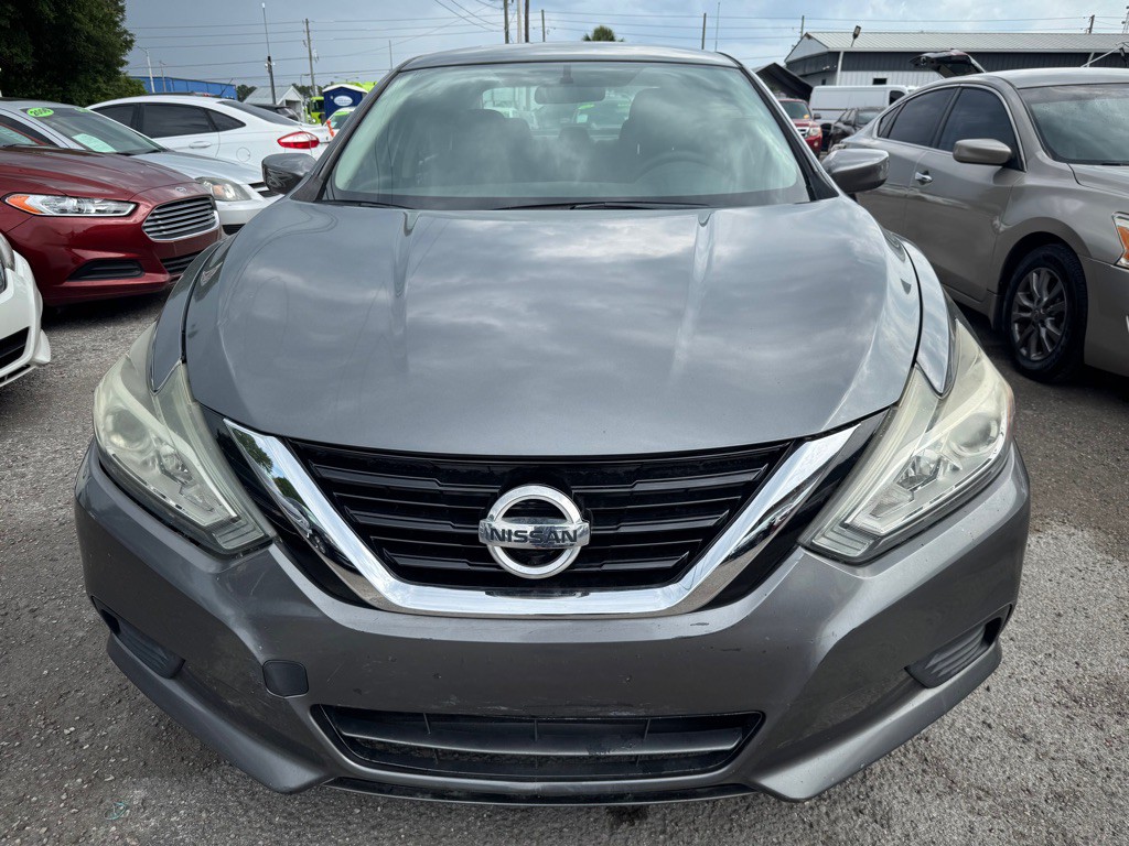 2017 Nissan Altima Image 3