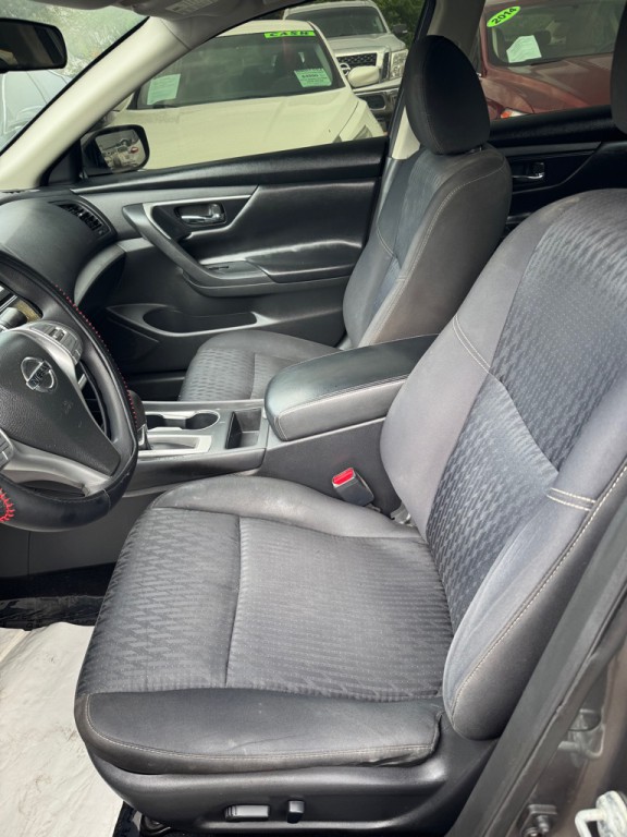 2017 Nissan Altima Image 7
