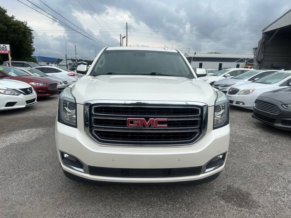 2015 GMC Yukon Image 2