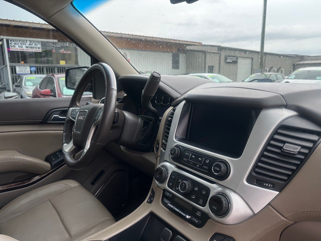 2015 GMC Yukon Image 8