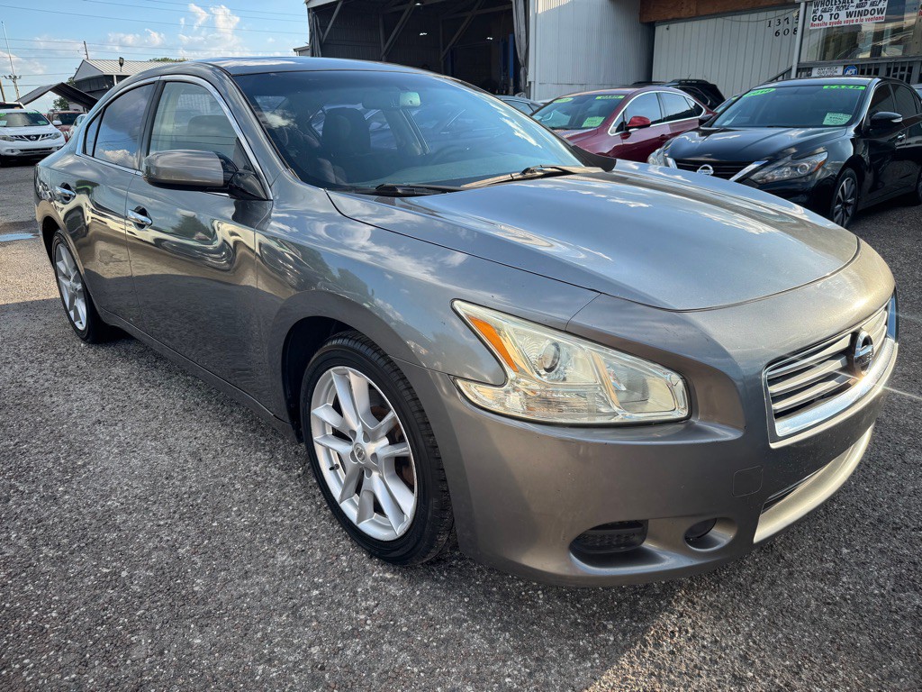 2014 Nissan Maxima Image 2