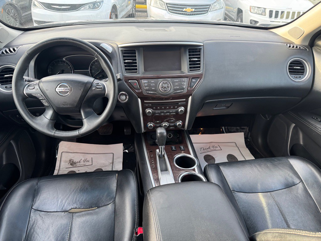 2015 Nissan Pathfinder Image 15