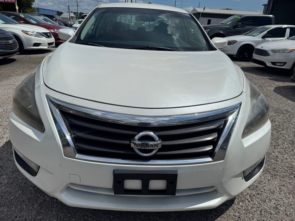 2015 Nissan Altima Image 2